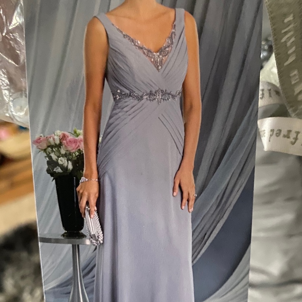 Alfred Angelo 9033  Sz 14. NWT